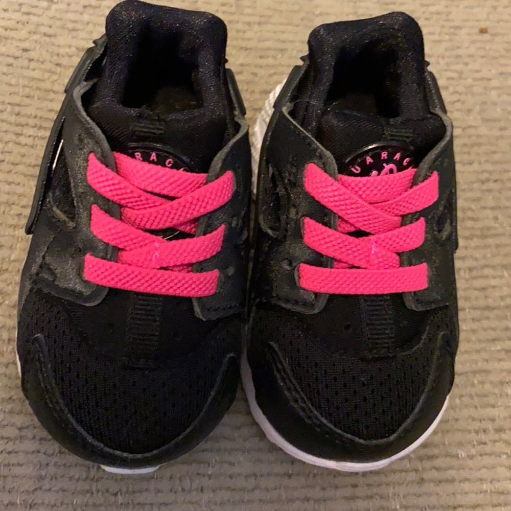 NEVER WORN Babygirl Huarache
